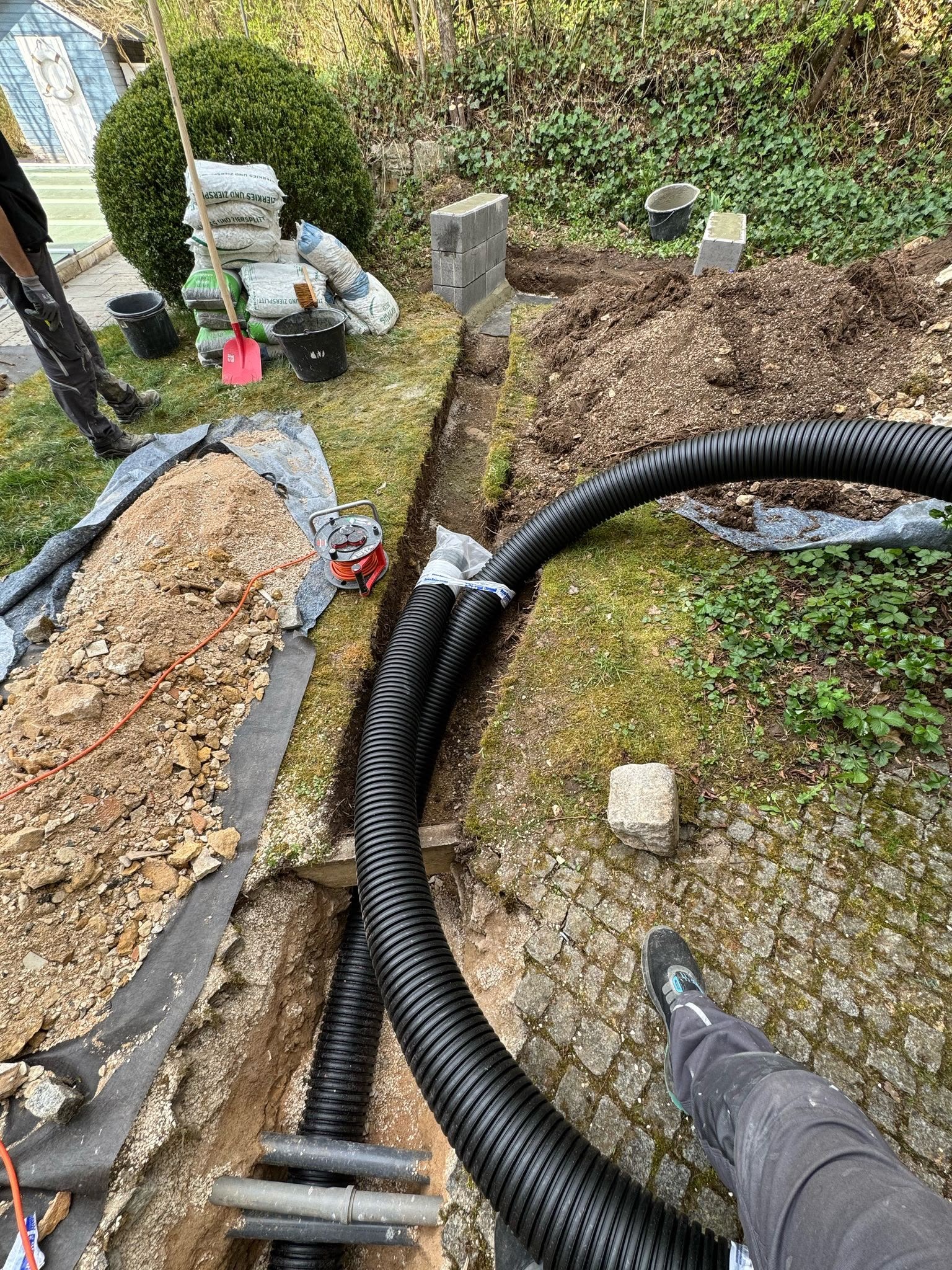 Leitungsgraben und Vorbereitung